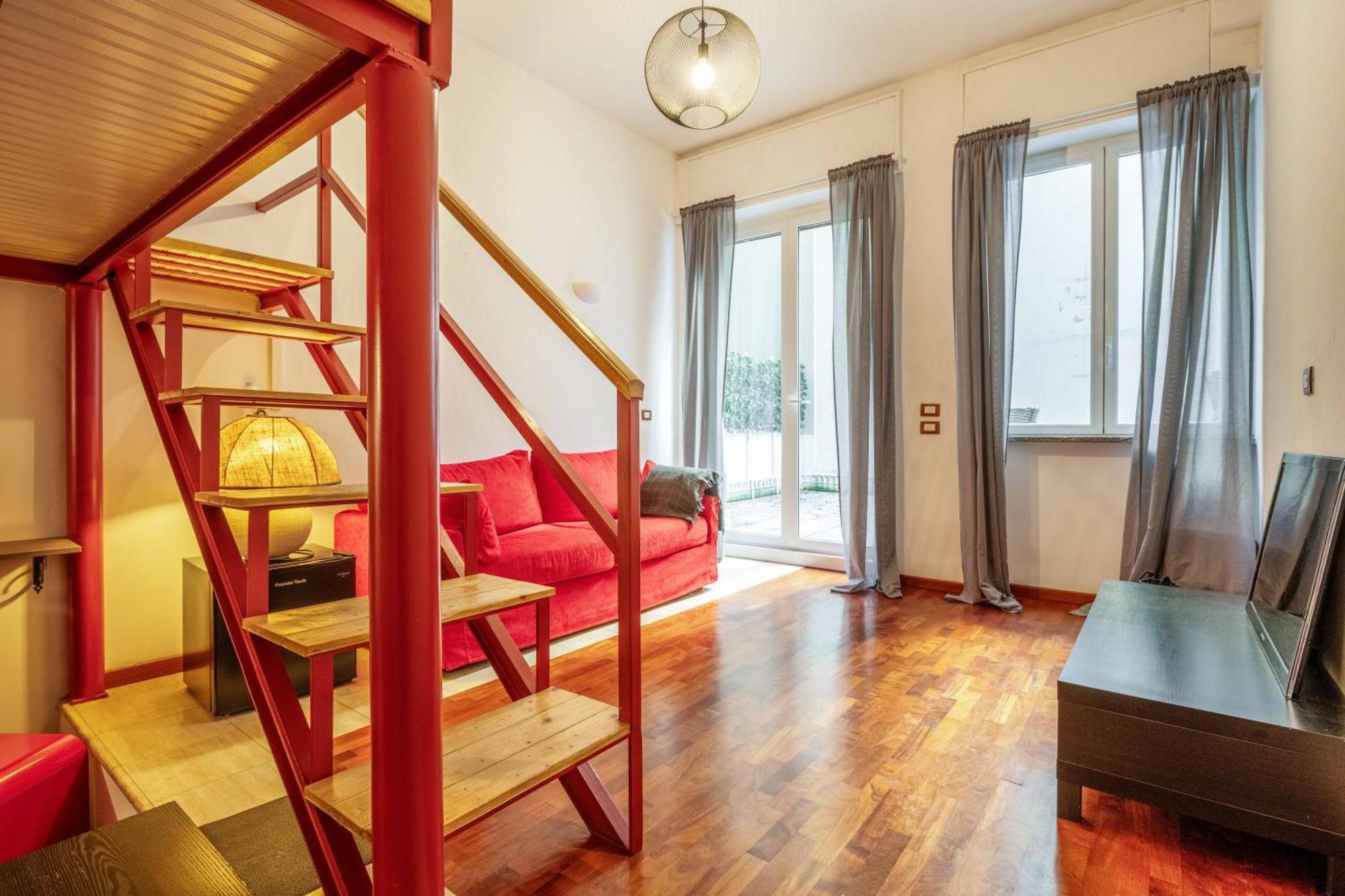 One Bedroom Apartment With Terrace Near Duomo Мілан Екстер'єр фото
